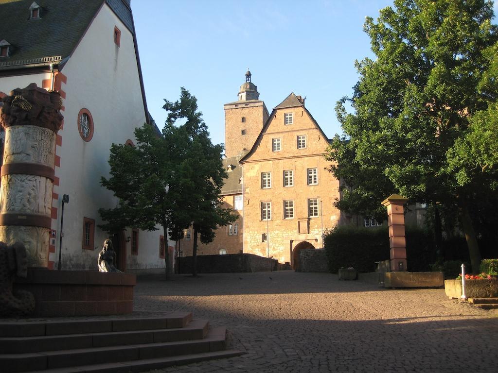 Burgmannenhaus Steinau an der Straße Exterior foto